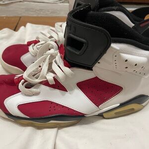 Nike air Jordan VI carmine White and maroon High-Top Sneakers